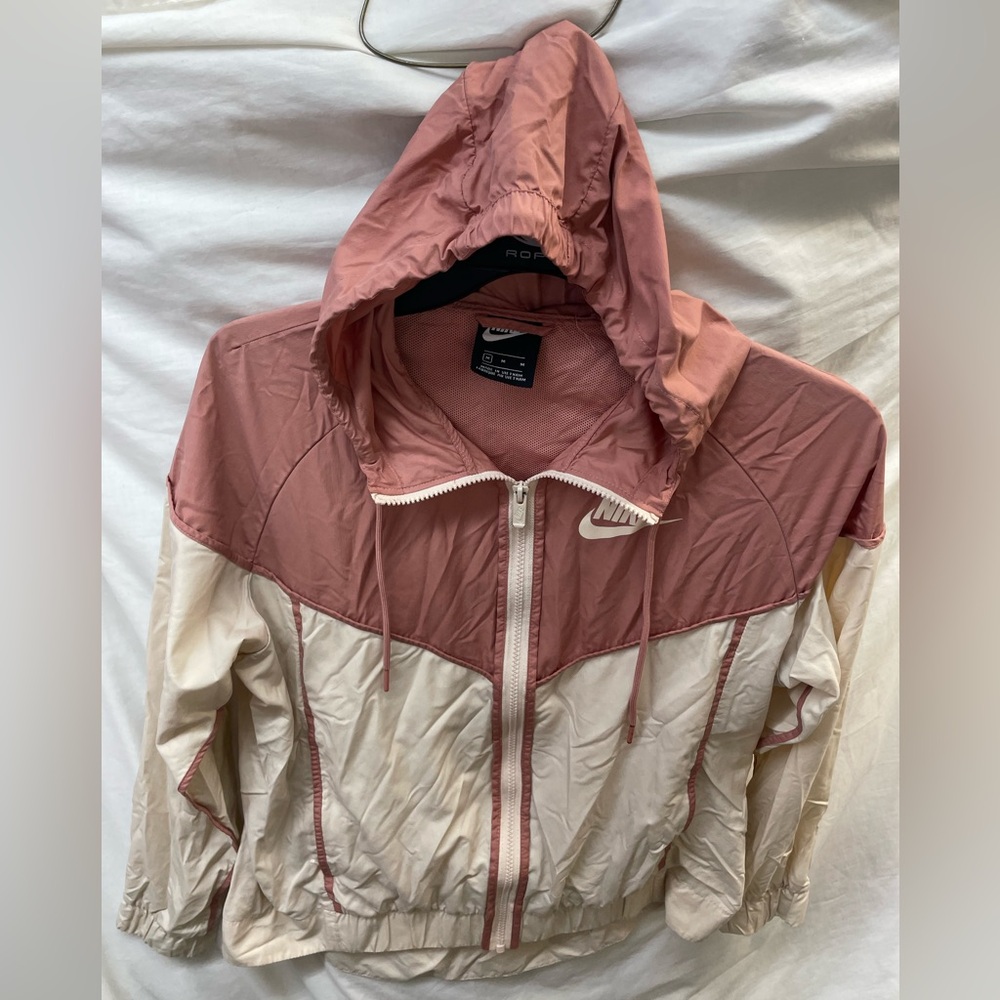 Nike Women's Two-Tone Pink and Cream Ski Jacket laa as dies sz M